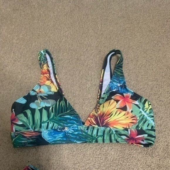 Floral Tropical Bikini Set Size Small - Picture 8 of 11